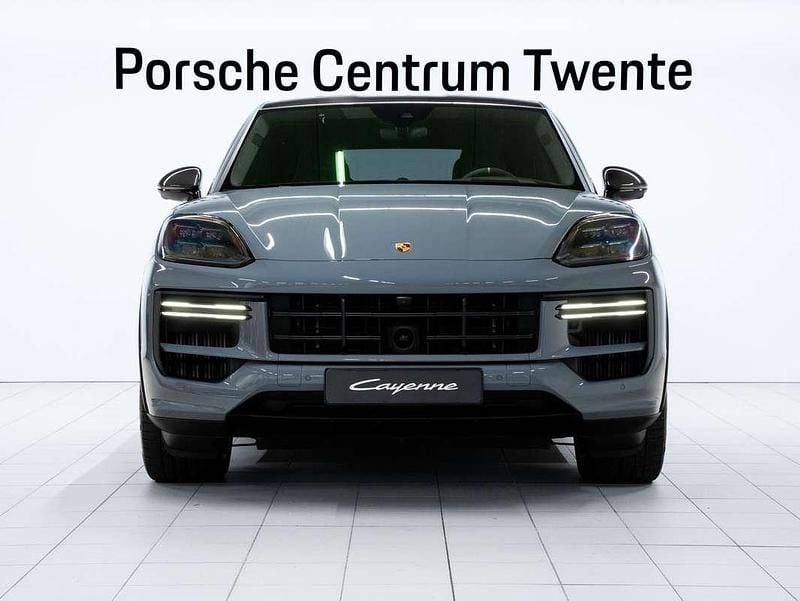 Occasion Porsche Cayenne Turbo E-Hybrid 740 PK (544 kW) 2024 Grijs SUV