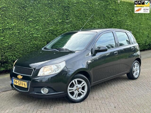 Zwart Gebruikt 2008 Chevrolet Aveo LS Hatchback | € 2.750 (Eerlijke prijs) - Afbeelding 1/4