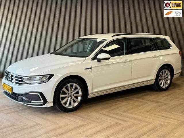 Wit Gebruikt 2021 VW Passat Business Stationwagen | € 21.995 (Super prijs) - Afbeelding 1/4