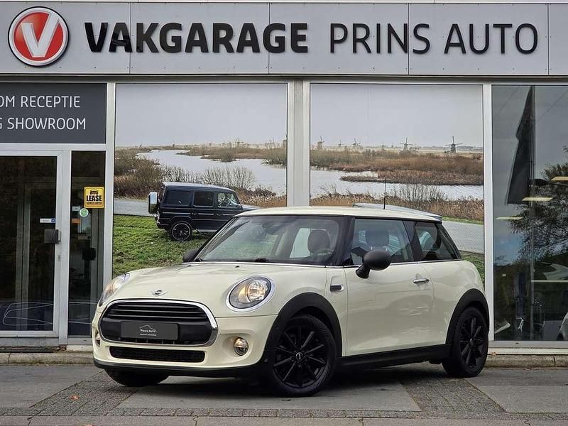 Wit Gebruikt 2015 Mini ONE Business Hatchback | € 9.950 (Goede deal) - Afbeelding 1/4
