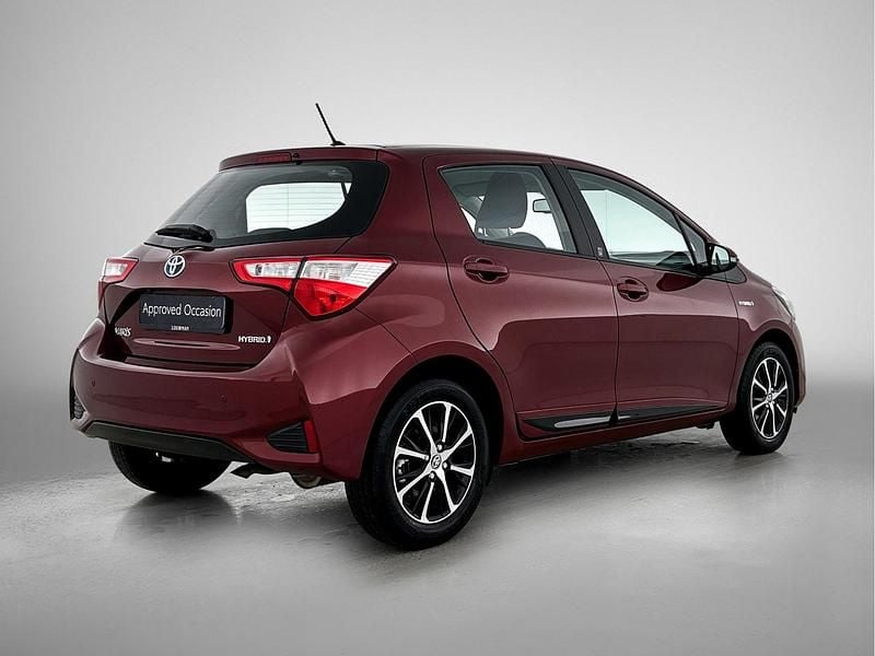 Occasion Toyota Yaris Hybrid Premium 2026 Rood Hatchback