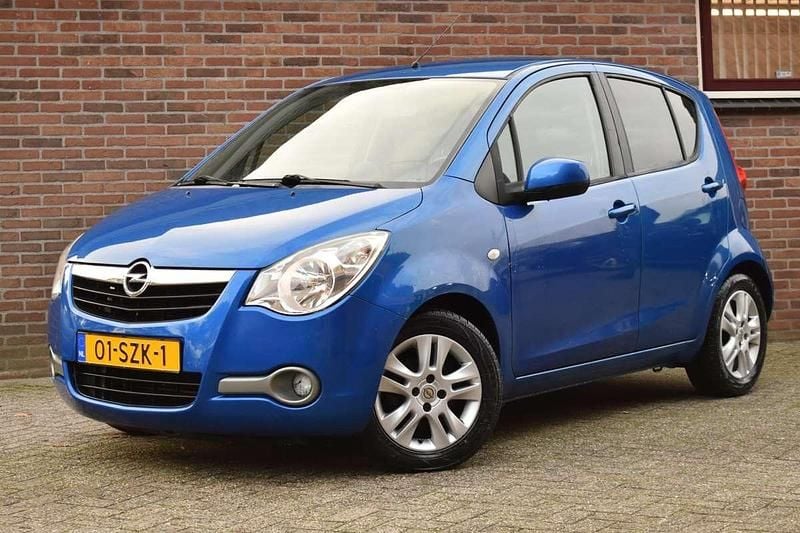 Blauw Gebruikt 2011 Opel Agila Edition Hatchback | € 3.949 (Eerlijke prijs) - Afbeelding 1/4