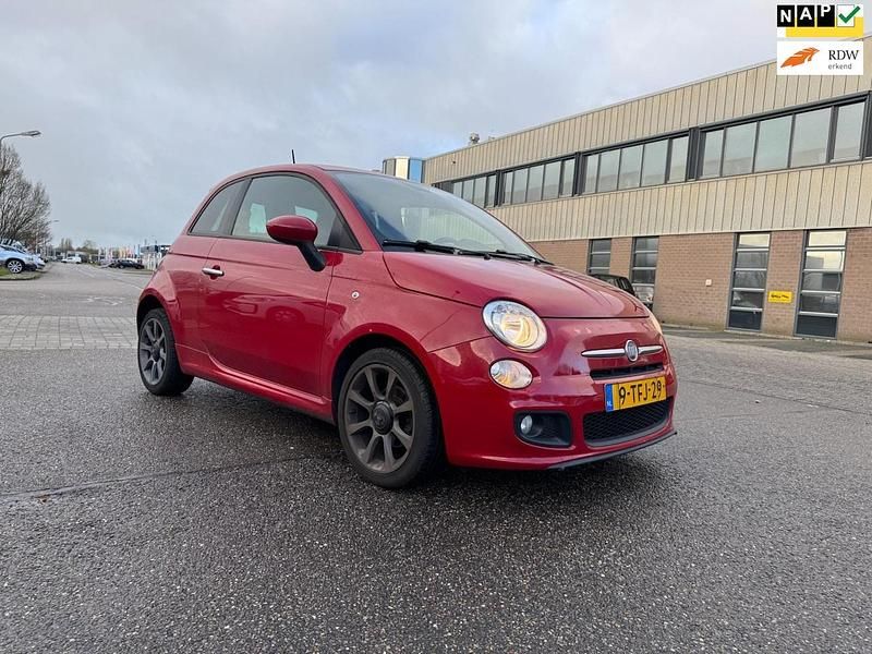 Rood Gebruikt 2014 Fiat 500S Hatchback | € 3.950 (Goede deal) - Afbeelding 1/4