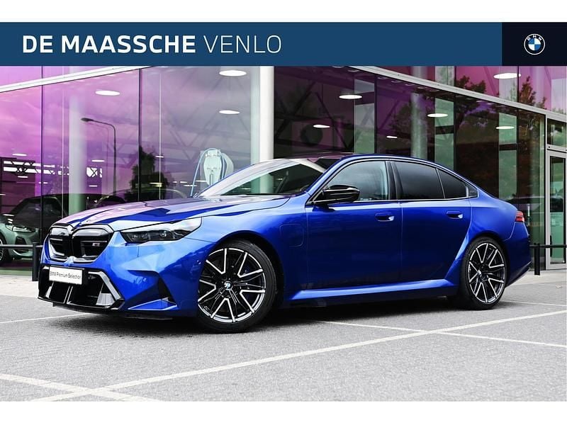 Occasion BMW M5 Comfort Edition 585 PK (430 kW) 2025 Blauw Sedan