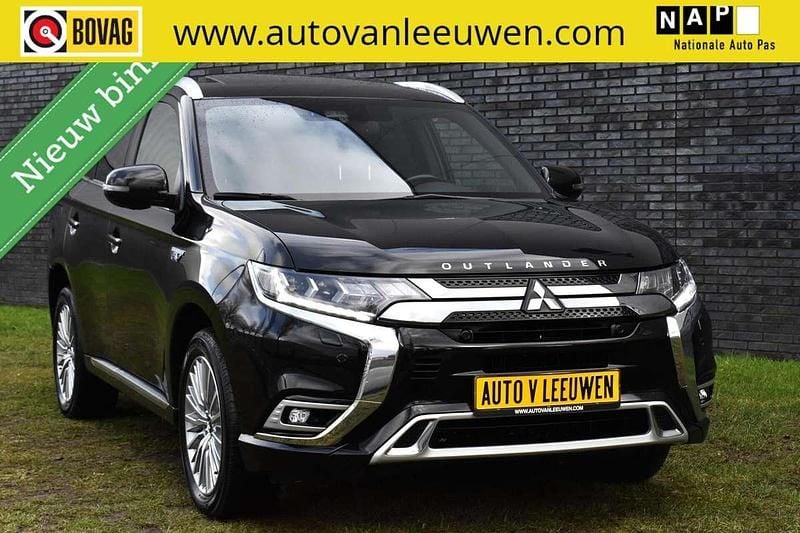 Occasion Mitsubishi Outlander P-HEV Edition 223 PK (164 kW) 2018 Zwart SUV