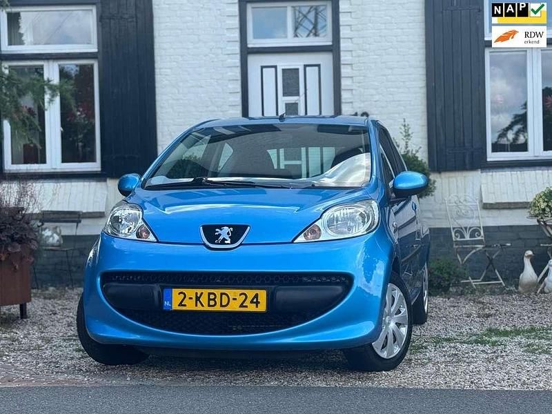 Blauw Gebruikt 2006 Peugeot 107 Hatchback | € 2.995 (Iets duurder) - Afbeelding 1/4