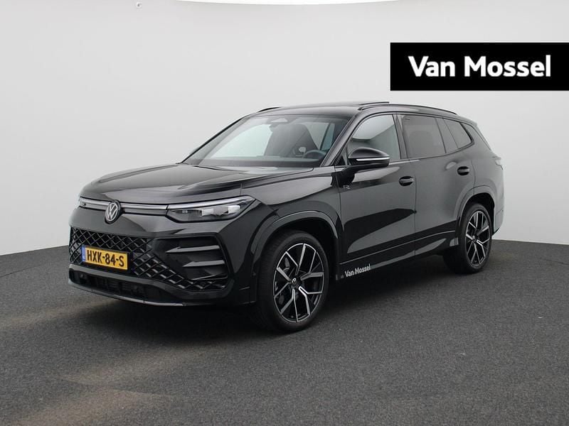 Zwart Gebruikt 2025 VW Tayron R-line Edition SUV | € 63.900 (Eerlijke prijs) - Afbeelding 1/4