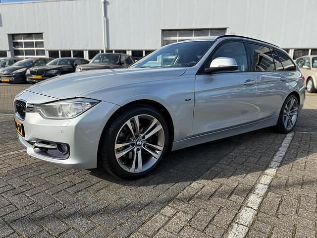 Occasion BMW 325 Executive 218 PK (160 kW) 2015 Grijs Stationwagen