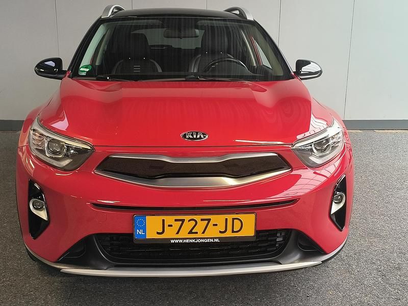 Occasion Kia Stonic 101 PK (74 kW) 2020 Rood SUV