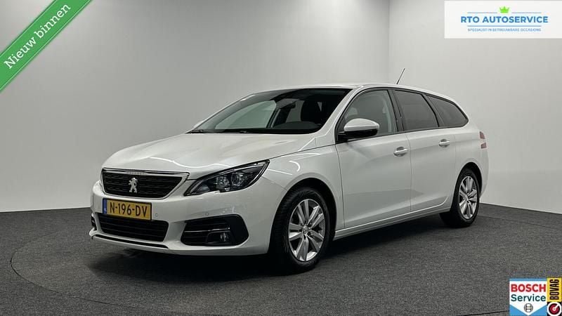 Wit Gebruikt 2021 Peugeot 308 Business-Line Stationwagen | € 13.000 (Super prijs) - Afbeelding 1/4