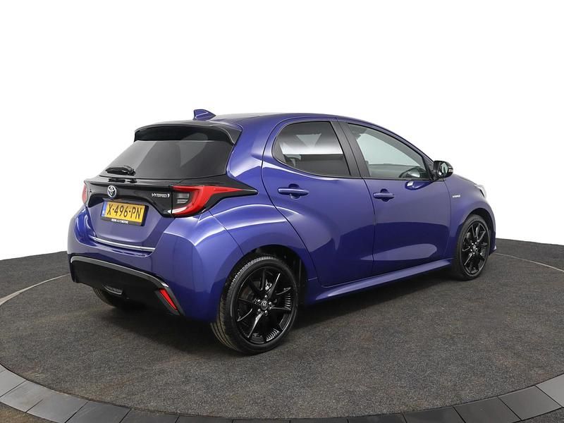Occasion Toyota Yaris Hybrid Executive 116 PK (85 kW) 2024 Blauw Hatchback