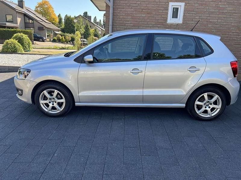 Zilver Gebruikt 2011 VW Polo Comfortline Hatchback | € 5.999 (Eerlijke prijs) - Afbeelding 1/4