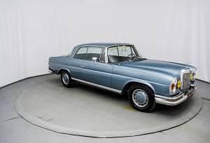 Blauw Occasion 1967 Mercedes 250 SE Coupé | € 49.950 - Afbeelding 1/4