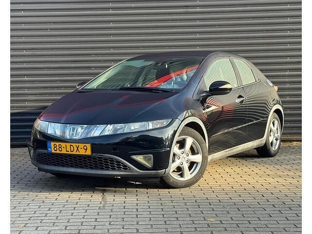 Zwart Gebruikt 2006 Honda Civic Hatchback | € 1.995 (Super prijs) - Afbeelding 1/4
