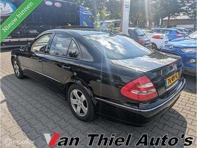 Occasion Mercedes E240 Avantgarde 177 PK (130 kW) 2005 Zwart Sedan