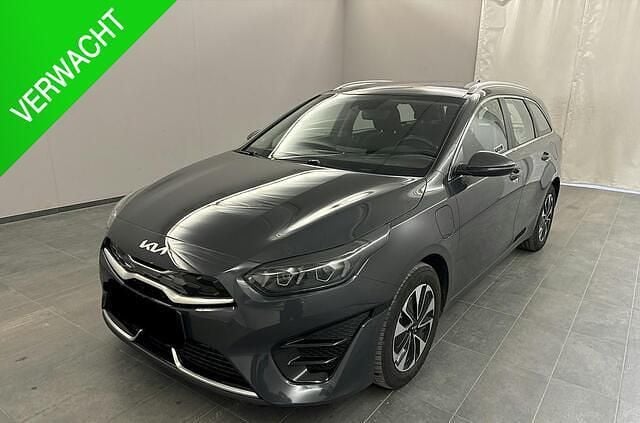 Grijs Occasion 2022 Kia Ceed Sportswagon Stationwagen | € 21.900 (Goede deal) - Afbeelding 1/3
