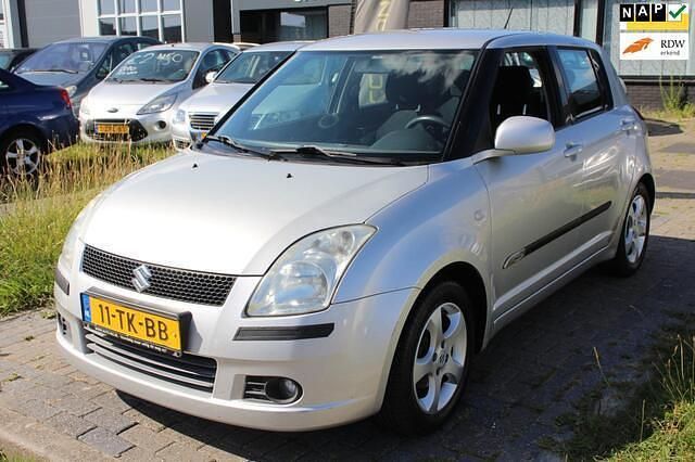 Grijs Gebruikt 2007 Suzuki Swift Hatchback | € 950 (Super prijs) - Afbeelding 1/4