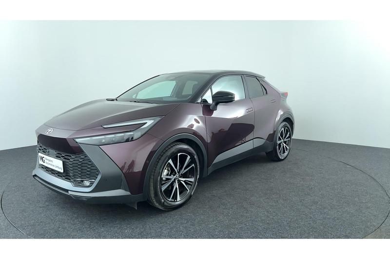 Paars Gebruikt 2024 Toyota C-HR+ Edition SUV | € 32.395 (Duur) - Afbeelding 1/1