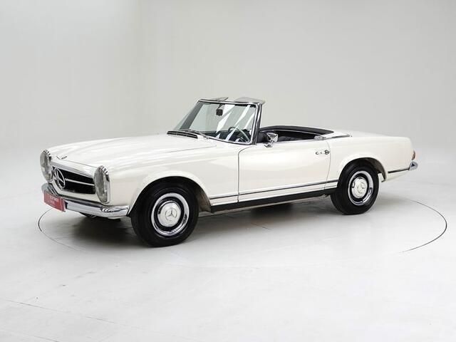 Overige Gebruikt 1969 Mercedes 280 | € 95.000 - Afbeelding 1/4