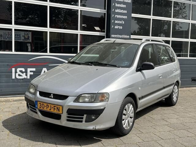 Grijs Gebruikt 2004 Mitsubishi Space Star Inform MPV | € 1.490 (Iets duurder) - Afbeelding 1/4