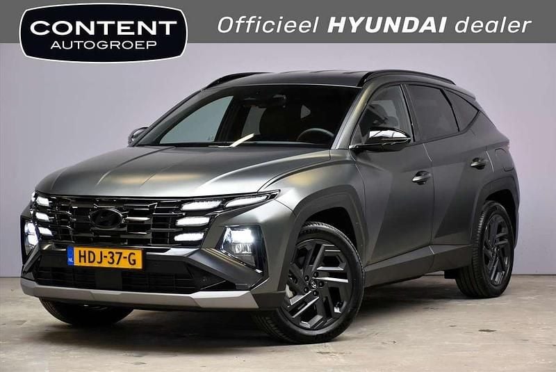 Groen Gebruikt 2025 Hyundai Tucson SUV | € 42.940 (Eerlijke prijs) - Afbeelding 1/4