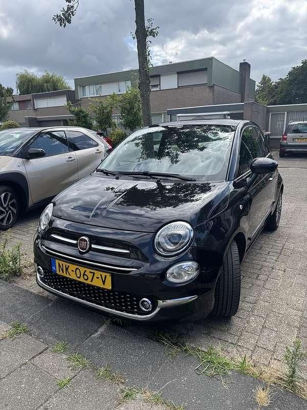 Zwart Gebruikt 2017 Fiat 500 Lounge Hatchback | € 8.200 (Eerlijke prijs) - Afbeelding 1/4