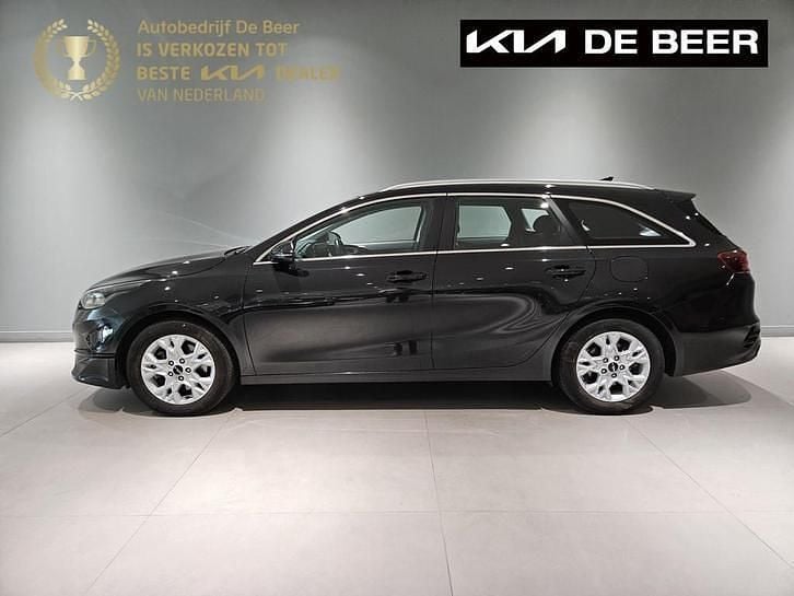 Zwart Gebruikt 2024 Kia Ceed Sportswagon Stationwagen | € 26.995 - Afbeelding 1/4