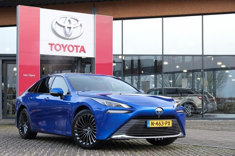 Blauw Gebruikt 2021 Toyota Mirai Sedan | € 29.999 (Eerlijke prijs) - Afbeelding 1/1
