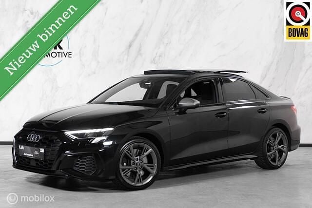 Zwart Gebruikt 2021 Audi S3 S-Line Sedan | € 44.900 (Eerlijke prijs) - Afbeelding 1/4