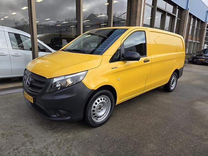 Occasion Mercedes e-Vito 85 kW (116 PK) 2020 Geel MPV