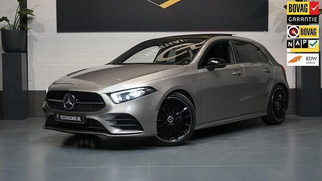 Grijs Gebruikt 2019 Mercedes A250 AMG Hatchback | € 28.950 (Eerlijke prijs) - Afbeelding 1/4
