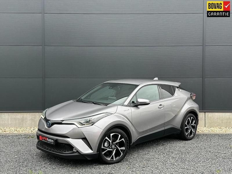 Grijs (metallic) Gebruikt 2019 Toyota C-HR+ Business Edition SUV | € 17.950 - Afbeelding 1/4