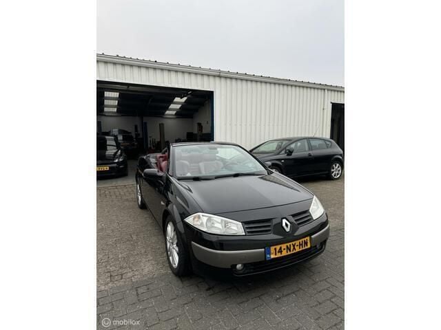 Occasion Renault Mégane Cabriolet Dynamique 135 PK (99 kW) 2004 Zwart Cabriolet