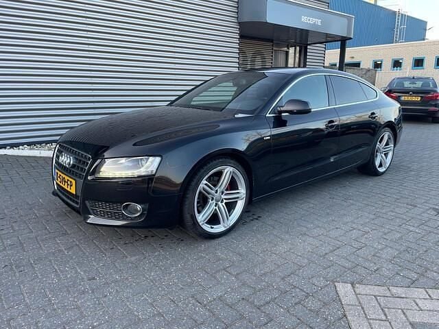 Zwart Occasion 2009 Audi A5 Sportback Hatchback | € 5.250 (Goede deal) - Afbeelding 1/4