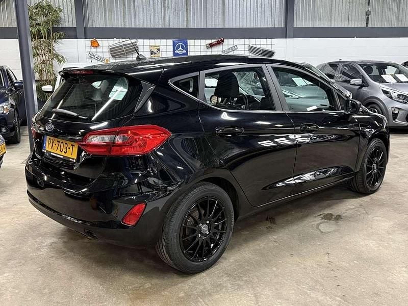 Occasion Ford Fiesta Trend 86 PK (63 kW) 2017 Zwart Hatchback