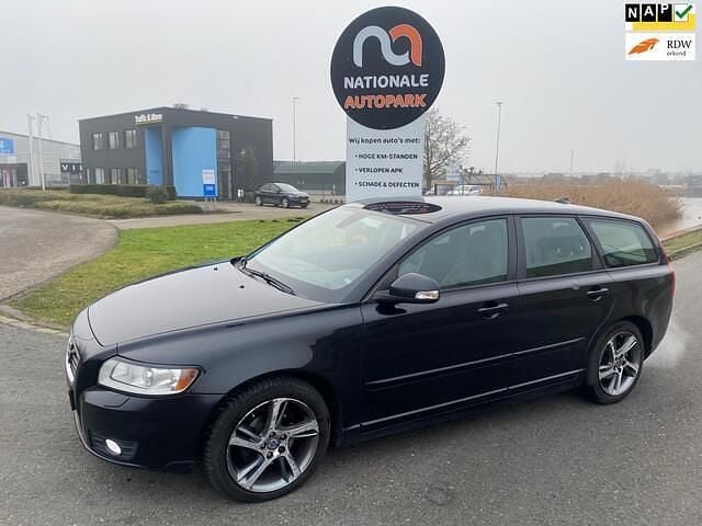 Zwart Occasion 2012 Volvo V50 Stationwagen | € 2.499 (Eerlijke prijs) - Afbeelding 1/4