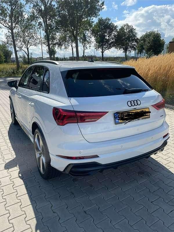 Wit Gebruikt 2019 Audi Q3 SUV | € 30.000 (Eerlijke prijs) - Afbeelding 1/4