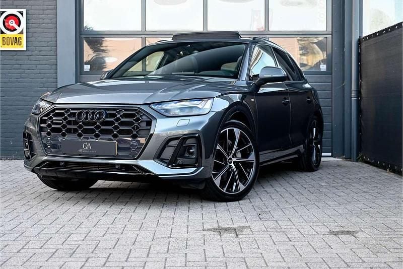 Grijs, metallic lak Gebruikt 2021 Audi Q5 S-Line SUV | € 51.900 (Duur) - Afbeelding 1/4