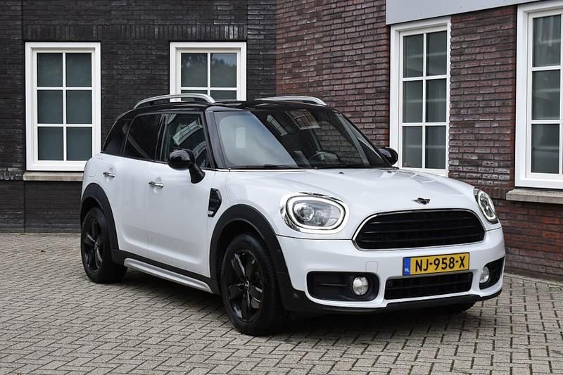 Wit Gebruikt 2017 Mini Cooper D Countryman Pepper SUV | € 16.990 - Afbeelding 1/4