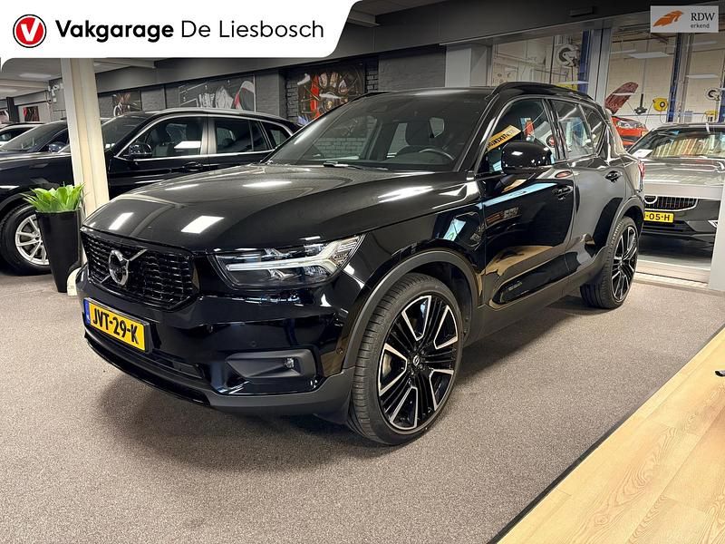 Zwart Occasion 2026 Volvo XC40 Inscription SUV | € 33.950 (Super prijs) - Afbeelding 1/4