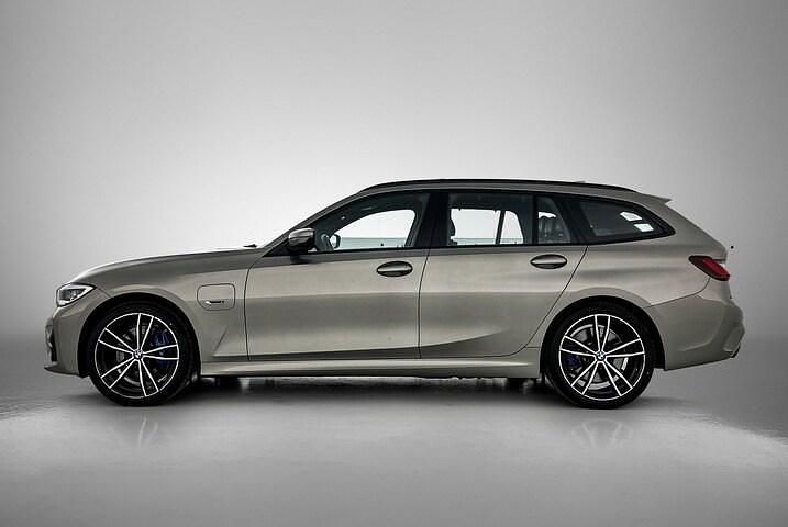 Occasion BMW 320e M Sport 2021 Grijs (metallic) Stationwagen