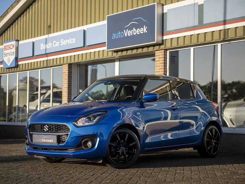 Blauw Gebruikt 2021 Suzuki Swift Hatchback | € 16.990 (Eerlijke prijs) - Afbeelding 1/4
