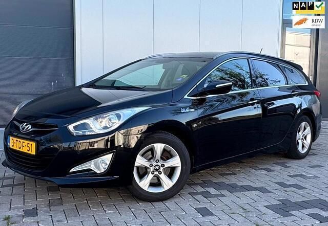 Zwart Gebruikt 2014 Hyundai i40 Edition Stationwagen | € 10.900 (Iets duurder) - Afbeelding 1/4