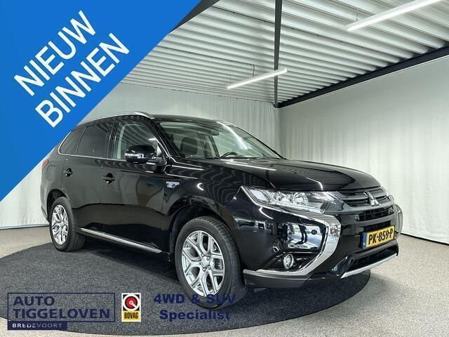 Zwart Gebruikt 2017 Mitsubishi Outlander SUV | € 22.000 (Iets duurder) - Afbeelding 1/4