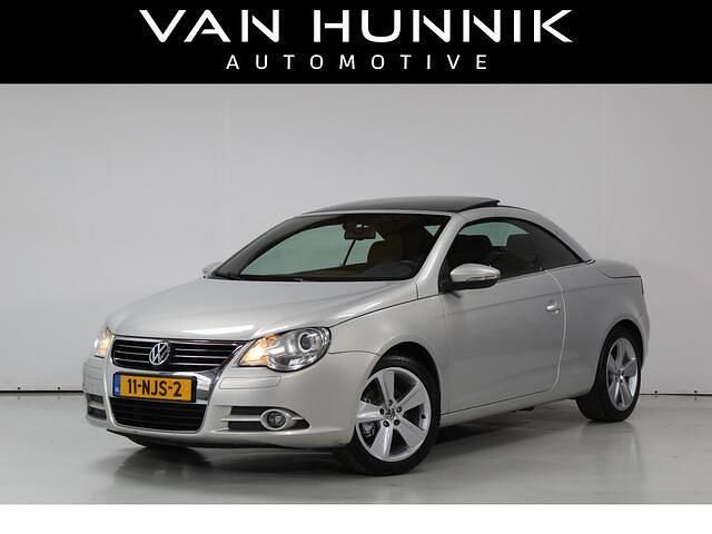 Grijs Gebruikt 2010 VW Eos Highline Cabriolet | € 7.450 (Eerlijke prijs) - Afbeelding 1/4