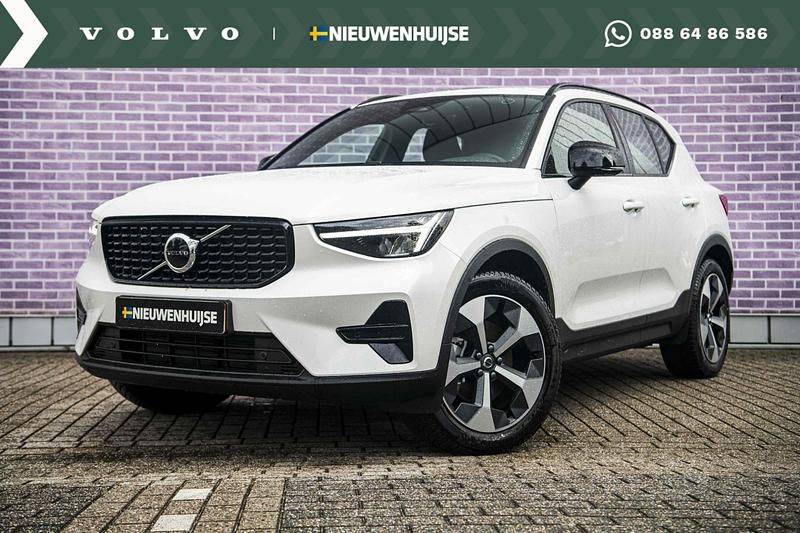 Wit Gebruikt 2025 Volvo XC40 Plus SUV | € 44.399 (Eerlijke prijs) - Afbeelding 1/4