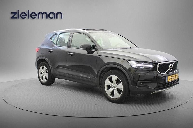Zwart Gebruikt 2020 Volvo XC40 Business Edition SUV | € 21.845 (Goede deal) - Afbeelding 1/4