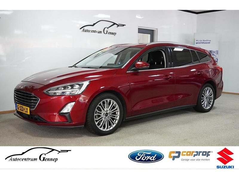 Rood Occasion 2019 Ford Focus Business Edition Stationwagen | € 12.900 (Duur) - Afbeelding 1/3