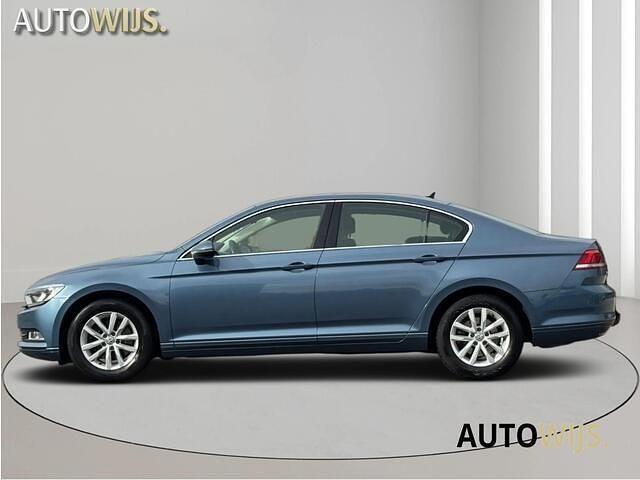 Occasion VW Passat Comfortline 125 PK (91 kW) 2015 Blauw Sedan