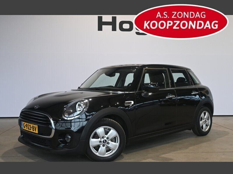 Zwart Gebruikt 2019 Mini Cooper Hatchback | € 13.440 (Super prijs) - Afbeelding 1/4